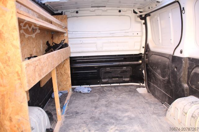 Kastenwagen RENAULT Trafic Kasten L1H1 3,0t  Automatik Motorschaden