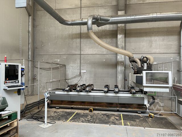 CNC-Bearbeitungszentrum BIESSE ROVER A3.30