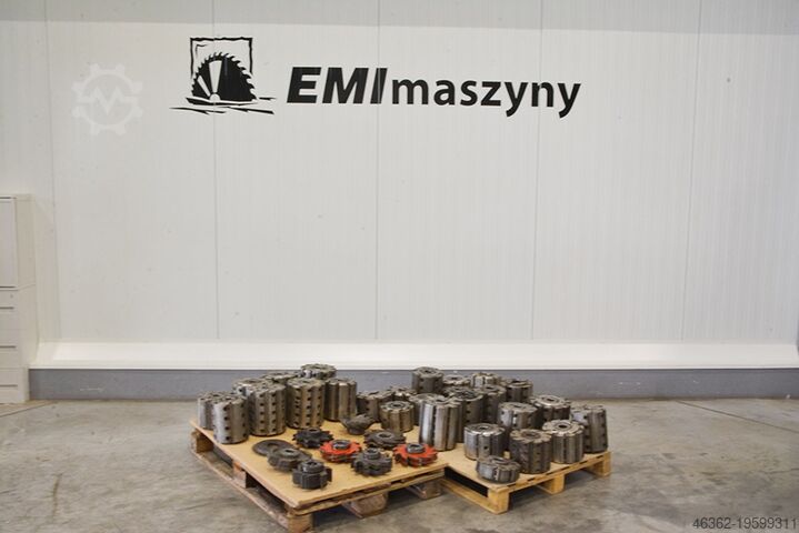 Four side moulder heads