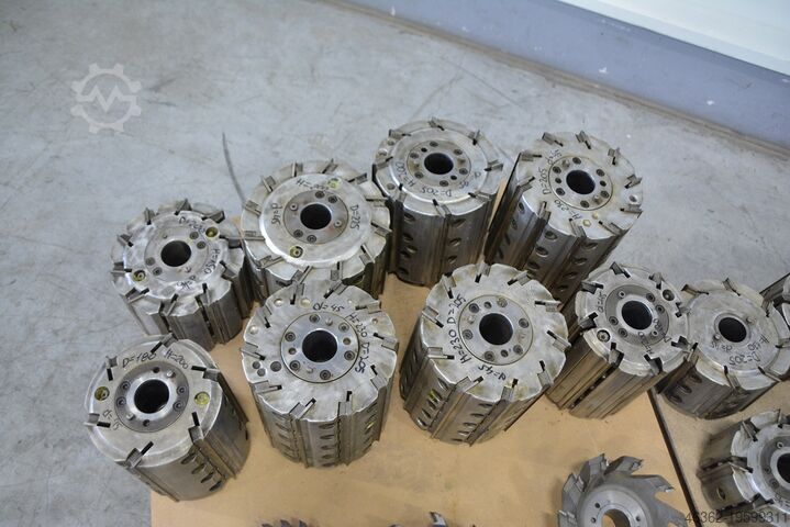 Four side moulder heads
