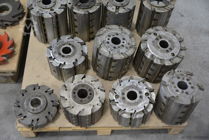 Four side moulder heads