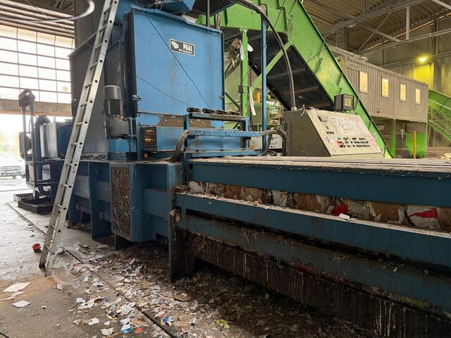 Ballenpresse Paal Konti 325 D/SO