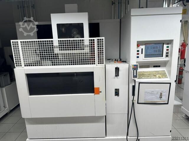 Wire-Cut Electro-Discharge Machine Charmilles Robofil 440-CC