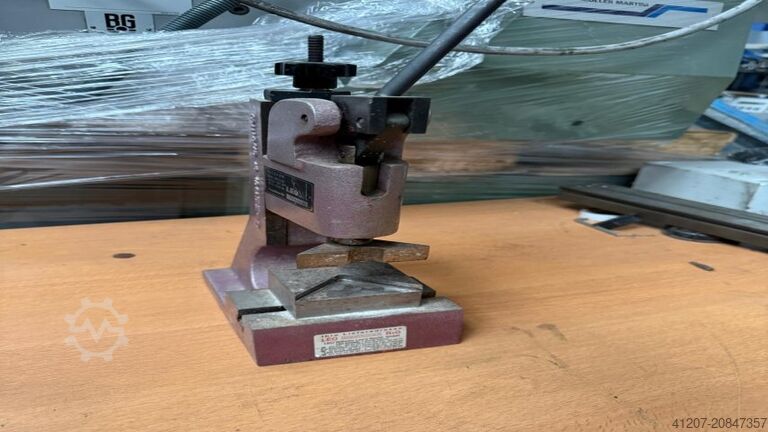 Verschiedene Berg und Schmid Toggle press for beech corners