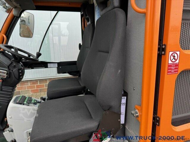 Road sweeper Dulevo DULEVO 2000 3 Besen- 4x4Allrad- 4 Radlenkung