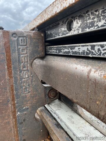Bale clamps Cascade 80D