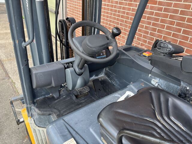 Electric 4-wheel forklift Jungheinrich EPC5000