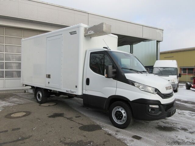 Transporter mit Koffer iveco Daily 35-160 Hi-Matic Koffer LBW