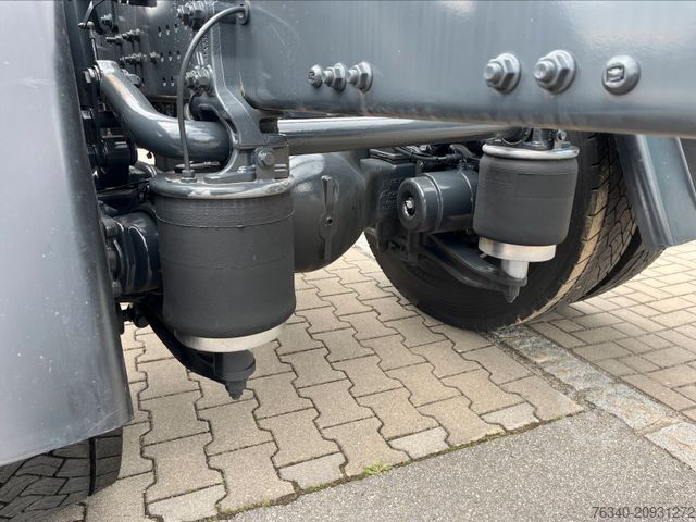 Truck chassis IVECO X-WAY AD200X48/P HR ON+*HI-Traction*für Kipper