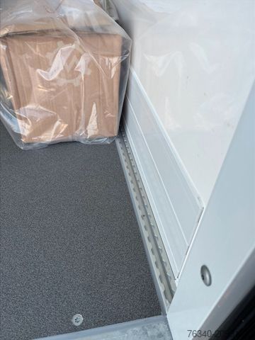 Box van IVECO Daily 35S16A8*KOFFER*LBW*HI-MATIC*