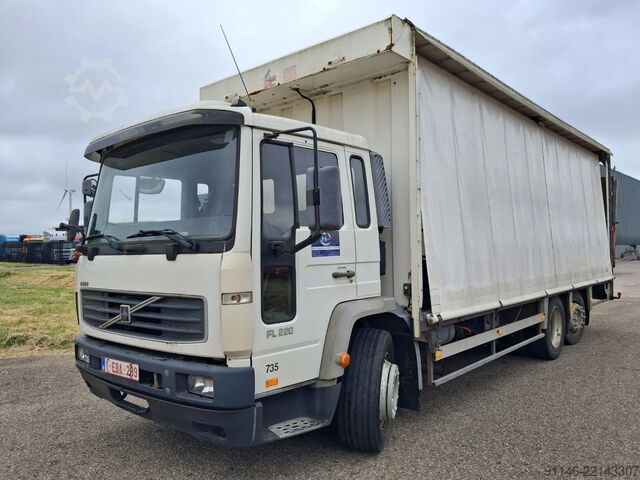 Sliding tarpaulin Volvo FL serie FL 6.220 * Manual Gearbox * 6 Cyl *