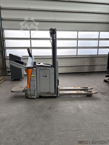Pallet Stackers Still EXD-SF20
