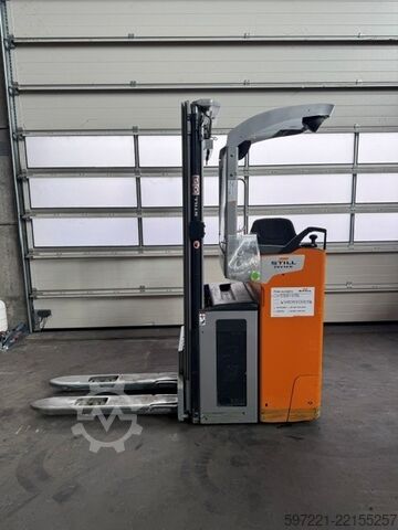 Pallet Stackers Still FXV14N