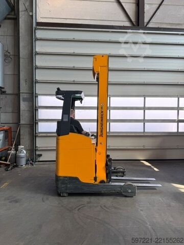 Schubmaststapler Jungheinrich ETV 214