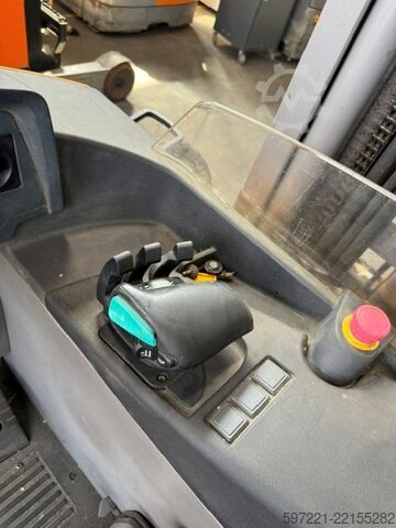 Schubmaststapler Jungheinrich ETV 214