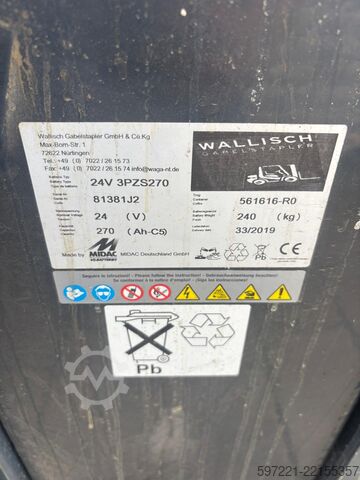 Pallet Stackers Jungheinrich ERD 220 --> Batterie aus 2019!