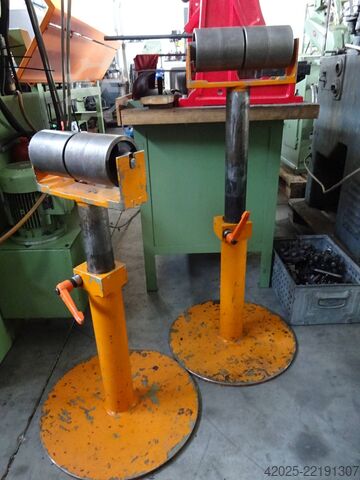 Rollbock - idler (or lazy axle/wheelset); 'Faulenzer' refers to an idler axle or non-driven bogie in Peddinghaus / Mubea