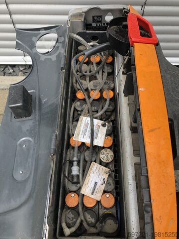 Electric Pallet Trucks Still EXU16
