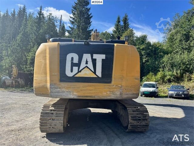 Crawler excavator Caterpillar 323FL