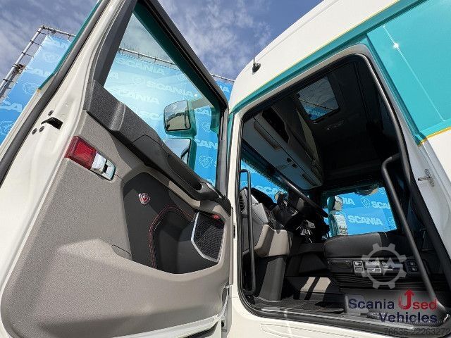 Standard tractor unit Scania R 530 A4x2NB DIFF-L RETARDER FULL AIR P-AIRCO V8