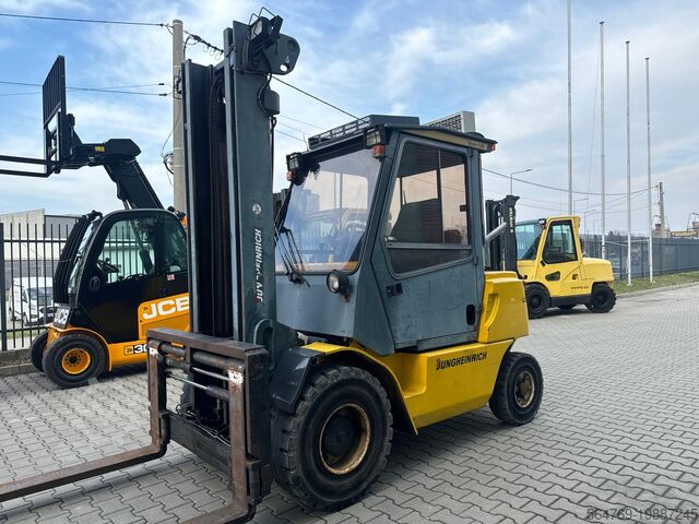 4-wheel forklift Jungheinrich DFG45/Positioner+sideshift/Air condition