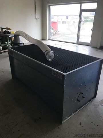 Staubabsaugung Coral Poliwood