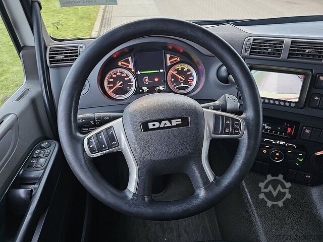 Tarpaulin DAF CF 260 19T TAILLIFT AIRCO