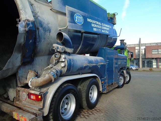 Saugfahrzeug Volvo FM 340 + NAAKTGEBOREN 15.000L + 8x4 + tipper