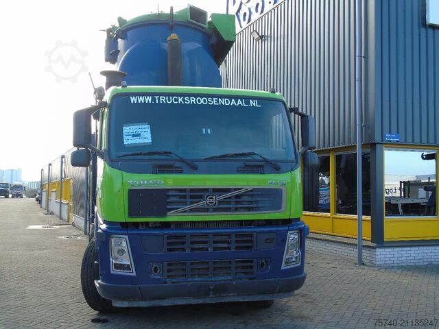 Saugfahrzeug Volvo FM 340 + NAAKTGEBOREN 15.000L + 8x4 + tipper