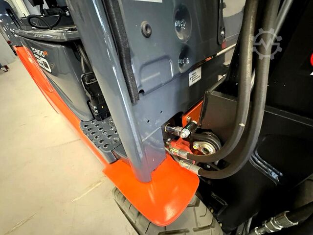 Electric 3-wheel forklift Toyota 8FBE20T