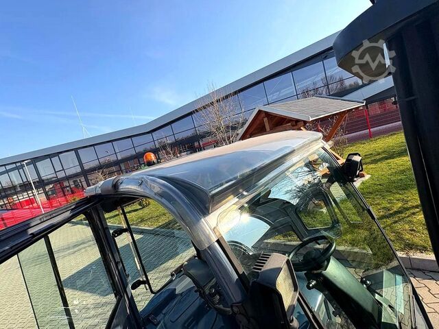 Electric 4-wheel forklift Toyota 8FBMT25
