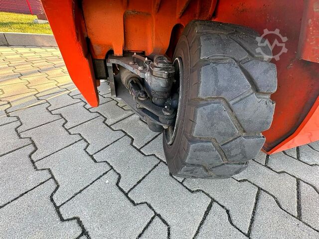 Electric 4-wheel forklift Toyota 8FBMT25