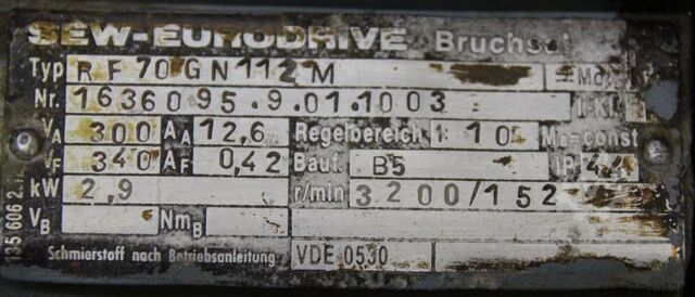 Gear motor 2.9 kW 152 rpm SEW-EURODRIVE RF70GN112M