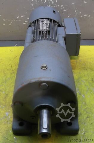 Gear motor 0.15/0.6 kW 23/100 rpm SEW-EURODRIVE R60DT80N8/2BM/HF/TF