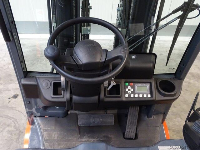 Elektro 3 Rad-Stapler Toyota 8FBEK16T - DEMO - TRIPLEX