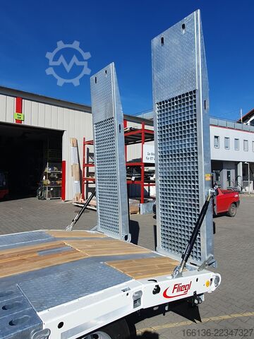 Low loader trailer FLIEGL Tiefladeanhänger DTS 300 mit Radmulden