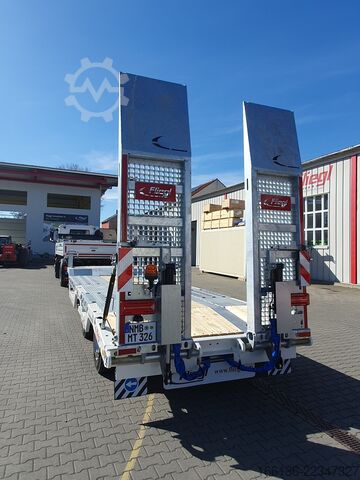 Low loader trailer FLIEGL Tiefladeanhänger DTS 300 mit Radmulden