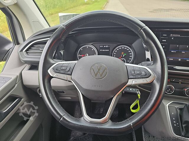 High-roof van VOLKSWAGEN TRANSPORTER 2.0 TDI L1H1 Navi Automaat