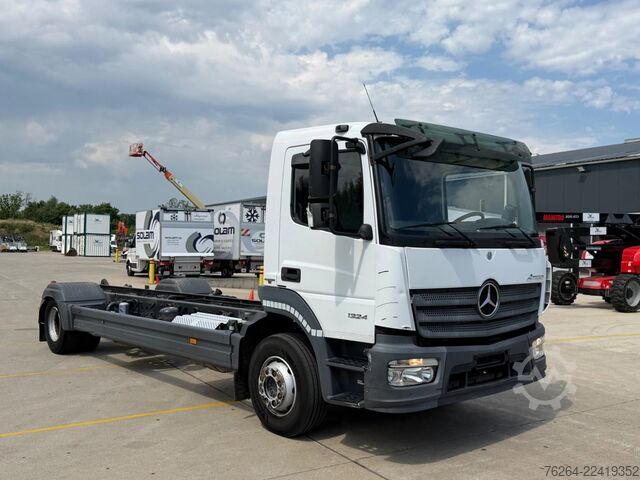 Fahrgestell mit Fahrerhaus Mercedes-Benz ATEGO 1224 AUTOMAAT EURO6