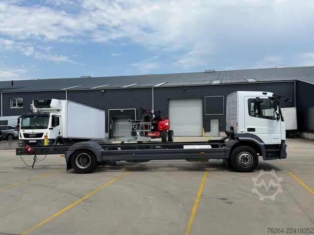 Fahrgestell mit Fahrerhaus Mercedes-Benz ATEGO 1224 AUTOMAAT EURO6