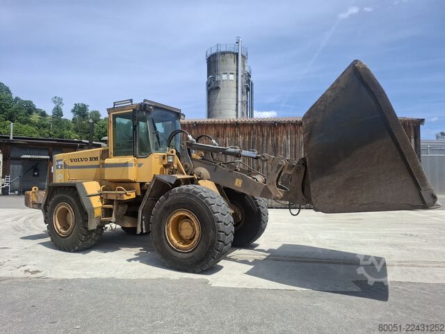 Wheel loader Volvo L120B Volvo L120B