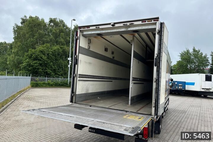 Refrigerated/frozen transport Renault Premium 270 Day Cab, Euro 5, Carrier / side doo...