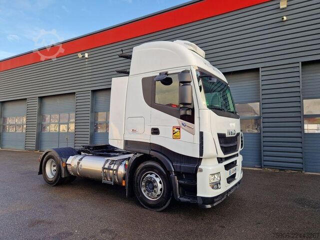 Standard tractor unit Iveco Stralis