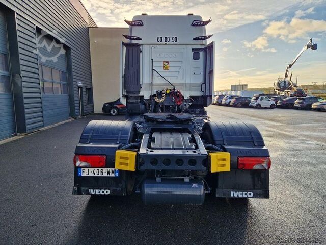 Standard tractor unit Iveco Stralis
