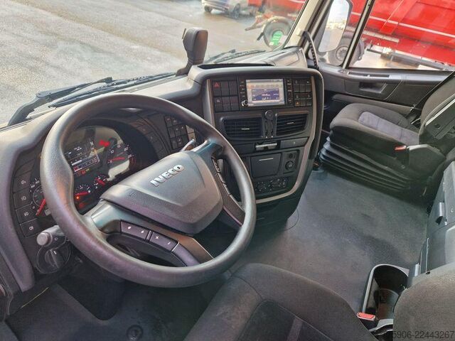 Standard tractor unit Iveco Stralis