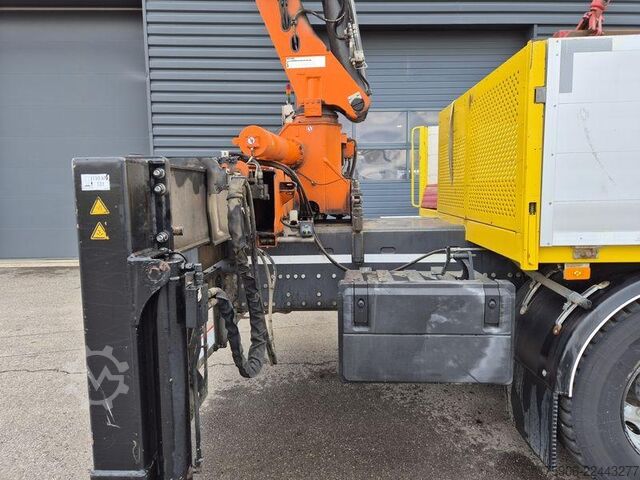 Flatbed truck Volvo FMX