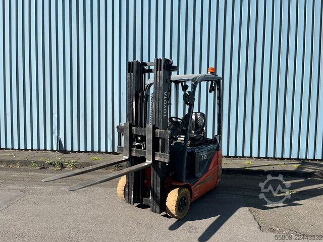 Electric 4-wheel forklift Toyota 8FBEK16T