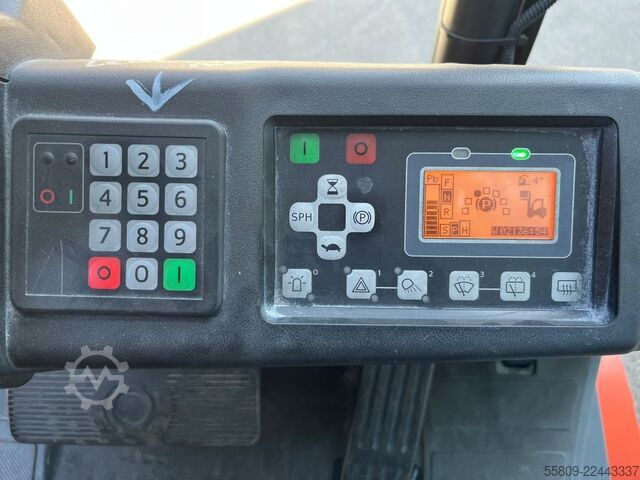 Electric 4-wheel forklift Toyota 8FBM20T