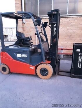 Gabelstapler Toyota traigo 8FBMKT25
