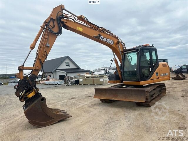 Crawler excavator CASE CX130B excavator w/rototilt and two buckets. WATCH